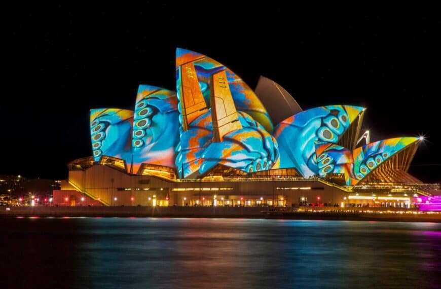 Sydney Opera house at night